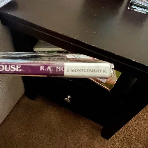 Like New! - Picture 2 of 2